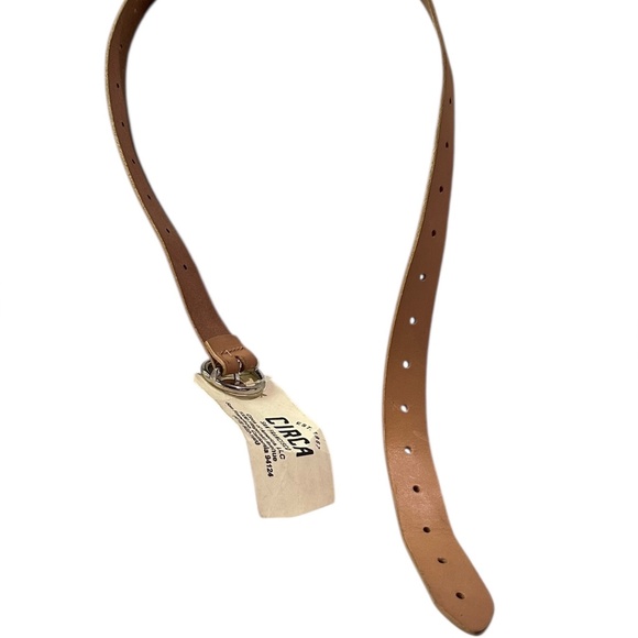 Genuine CIRCA Tan Leather With Circular Metal Buckle Women Belt Medium - Picture 8 of 8